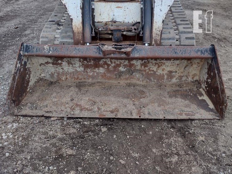 2013-bobcat-t770-image-24