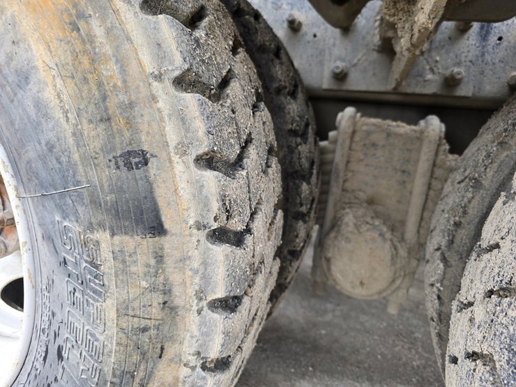 #22589-•-2006-mack-cv713-granite-roll-off-truck-image-91