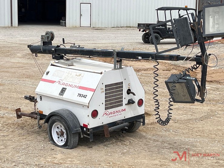 magnum-mlt4060mmh-towable-light-tower-image-3