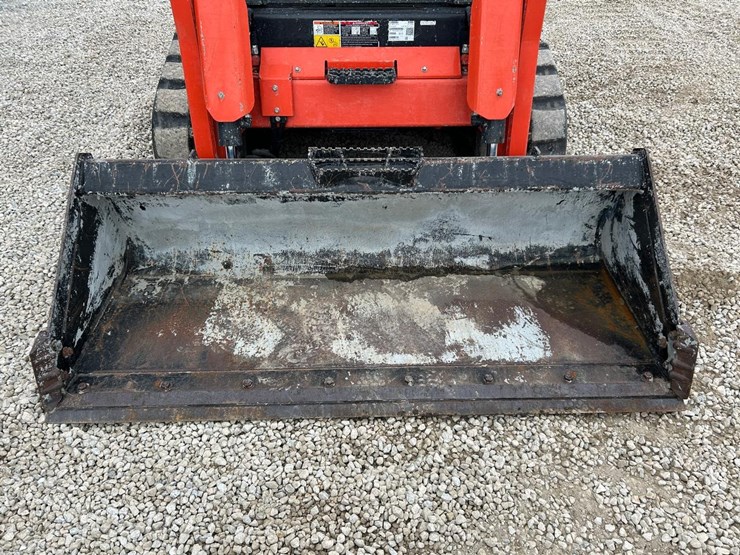 2021-kubota-svl75-2-skid-steer-loader-image-9
