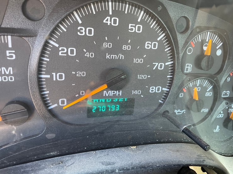 2006-gmc-topkick-image-34