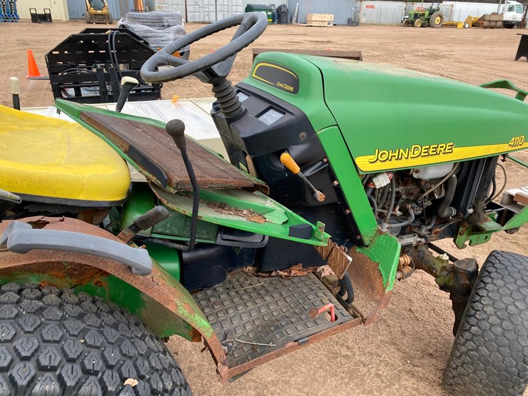 john-deere-4110-image-20
