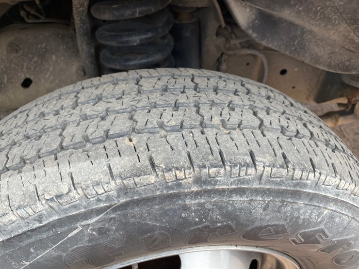 2009-ford-e450-image-11