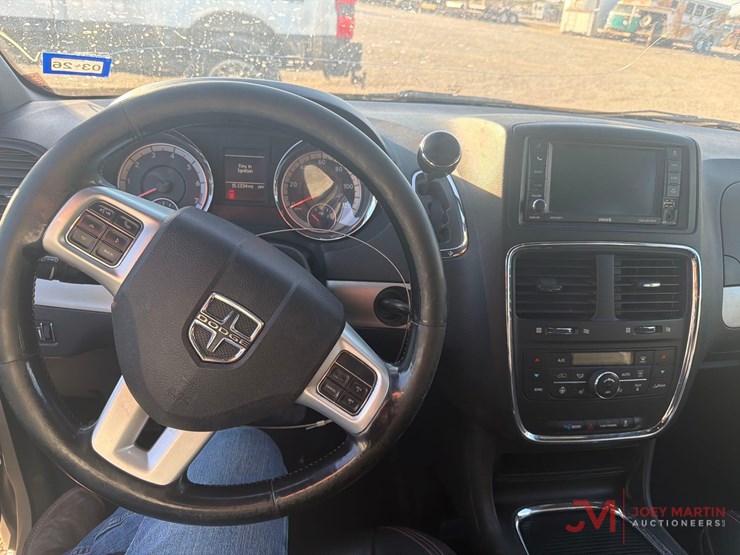 2019-dodge-grand-caravan-image-19