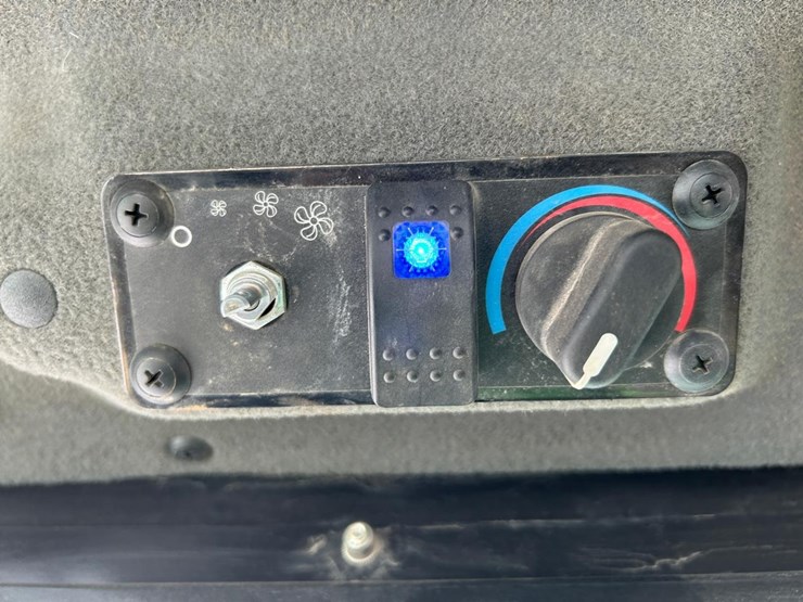 2020-asv-posi-track-vt70ho-image-22