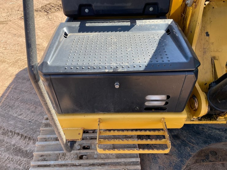 caterpillar-324e-image-57