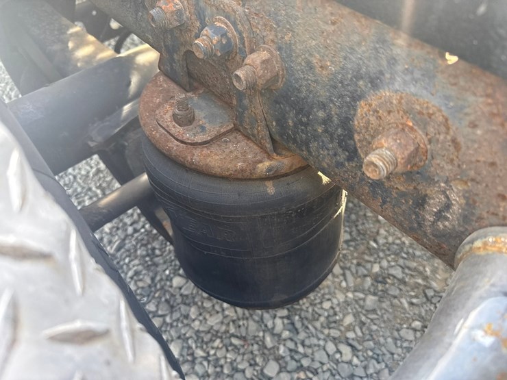 2007-mack-cl733-image-33