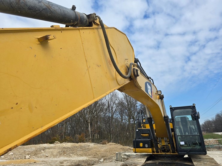 2013-caterpillar-324el-image-23