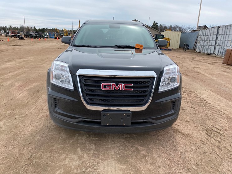 2017-gmc-terrain-sle-image-2