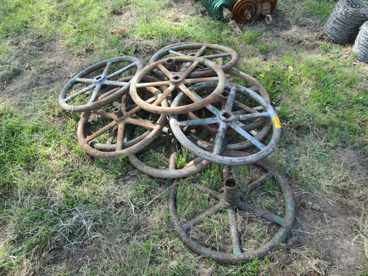 #45964-•-lot-of-valve-wheels-image-2
