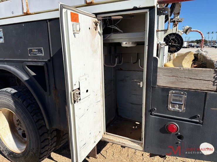 2008-international-7400-image-16