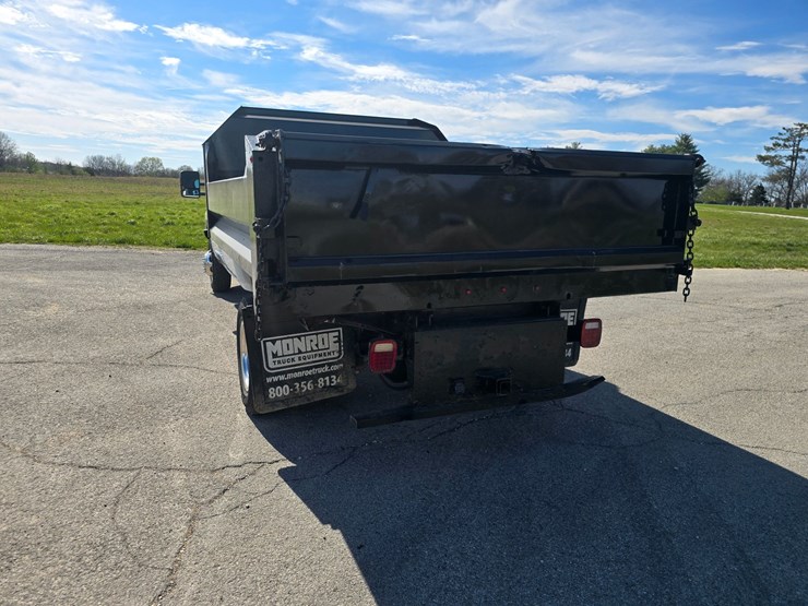 2019-chevrolet-silverado-3500-image-11