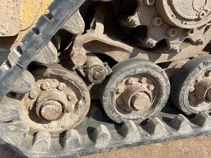 caterpillar-247b3-image-15