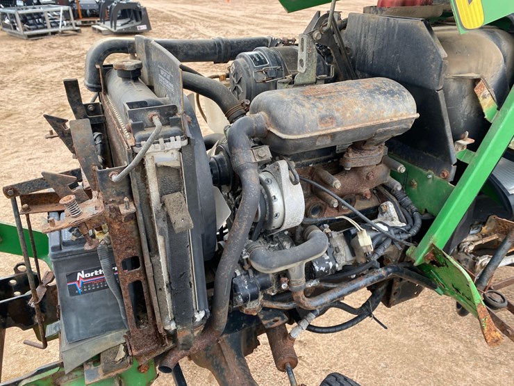 john-deere-4110-image-29