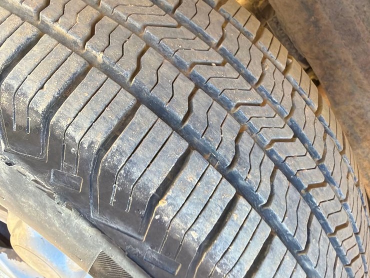 2001-ford-f150-xl-image-12