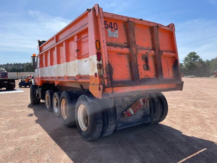 1992-mack-dm690s-image-7