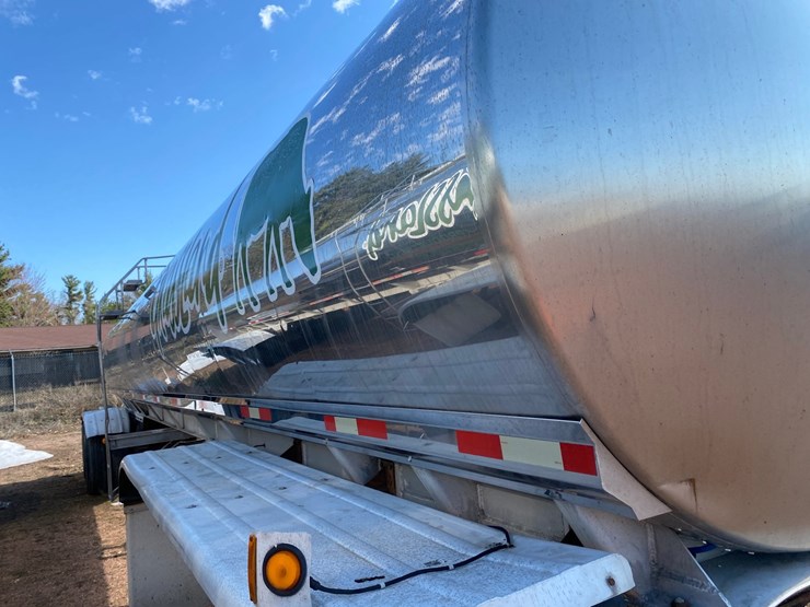 1993-walker-tanker-image-4