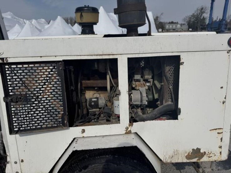 1996-trackless-mt5t-image-13