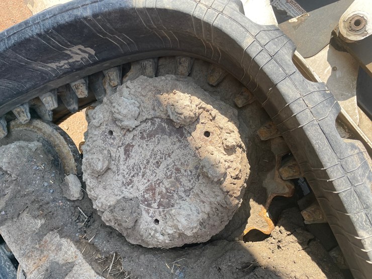 2005-bobcat-t300-image-16