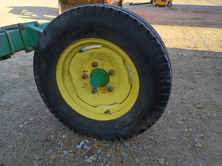 john-deere-702-image-17