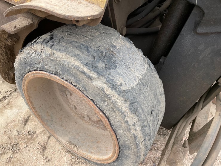 #1145-•-hyster-lp-forklift-image-26