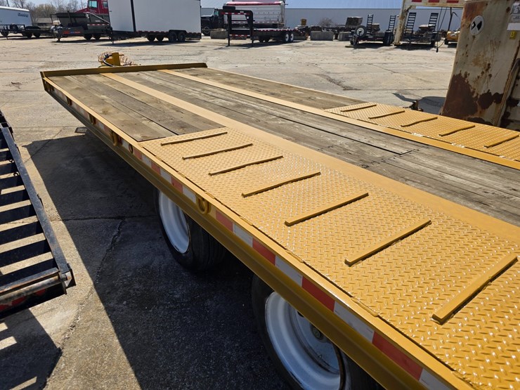 #22622-•-20'-tag-equipment-trailer-image-18