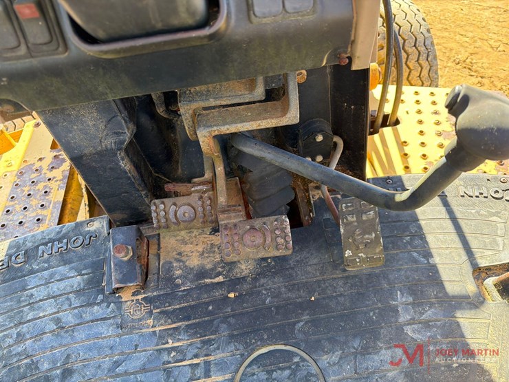 1999-deere-410e-image-23