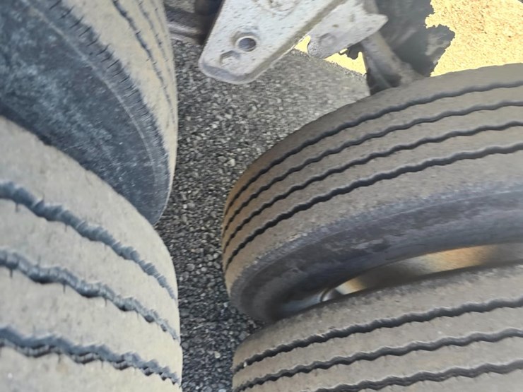 2000-red-river-live-bottom-image-53