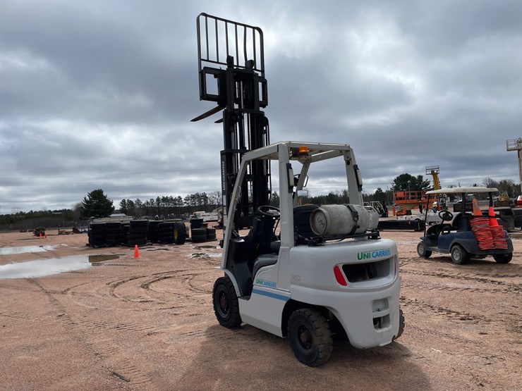 #1164-•-unicarriers-3,450-lbs-lp-forklift-image-42