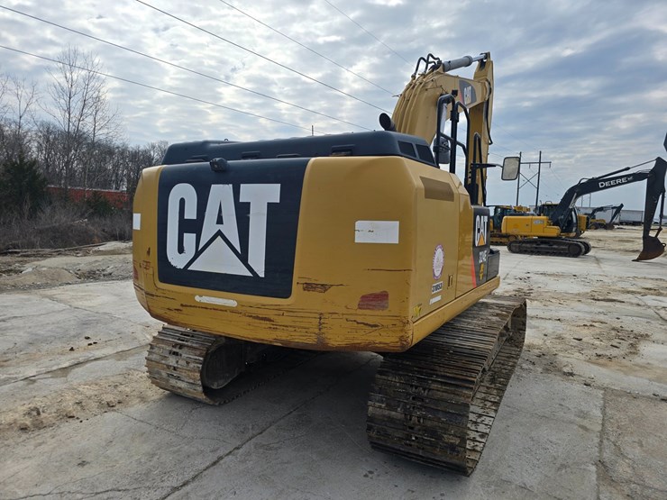 2013-caterpillar-324el-image-8