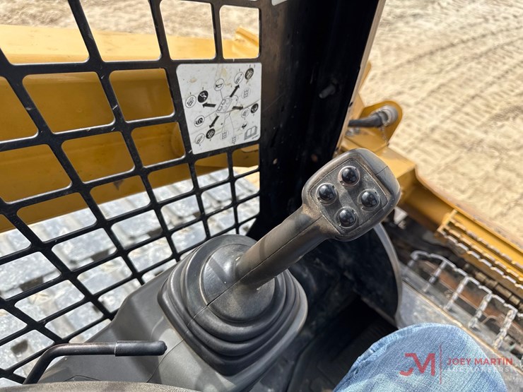 2019-caterpillar-289d-image-10