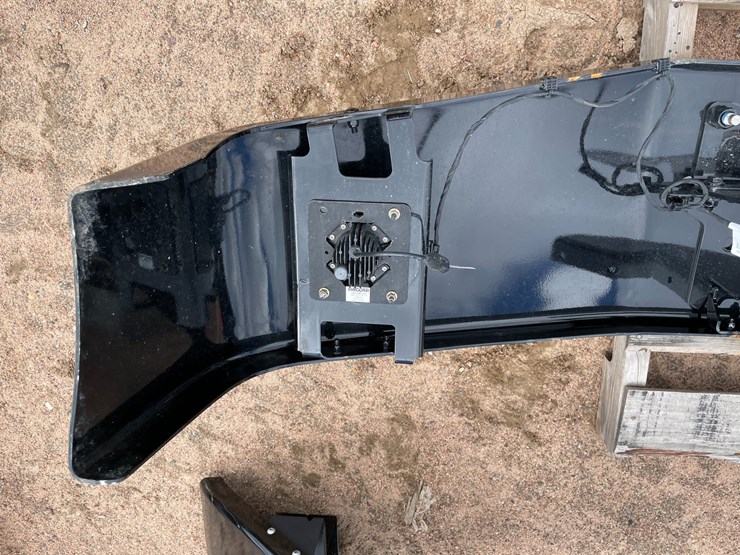 freightliner-108sd-image-11