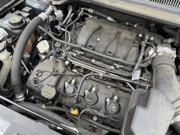 2017-ford-explorer-image-11