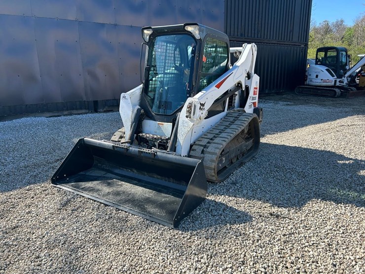 2019-bobcat-t595-image-8