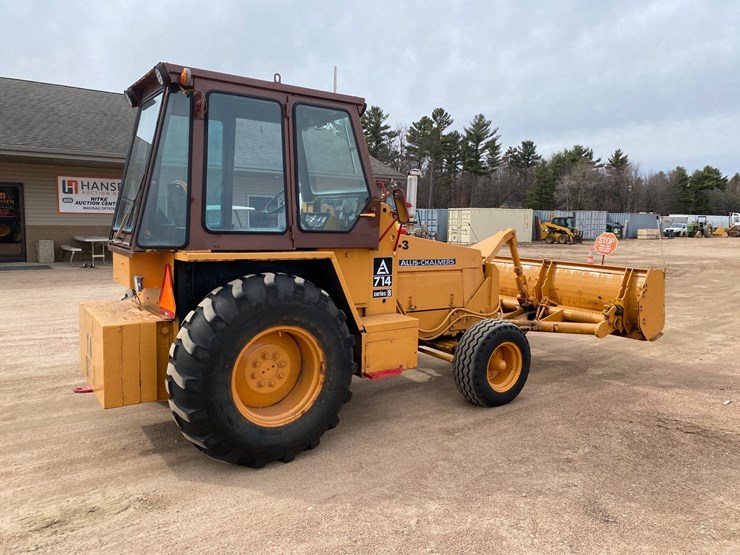 #1004-•-1982-allis-chalmers-714-series-b-industrial-plow-tractor-image-6