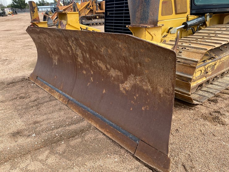 2016-caterpillar-d5k2-lgp-image-13