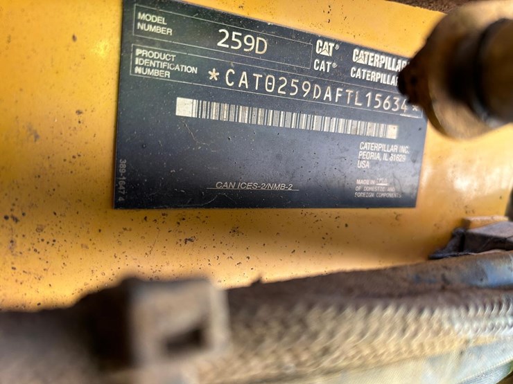 2017-caterpillar-259d-image-29