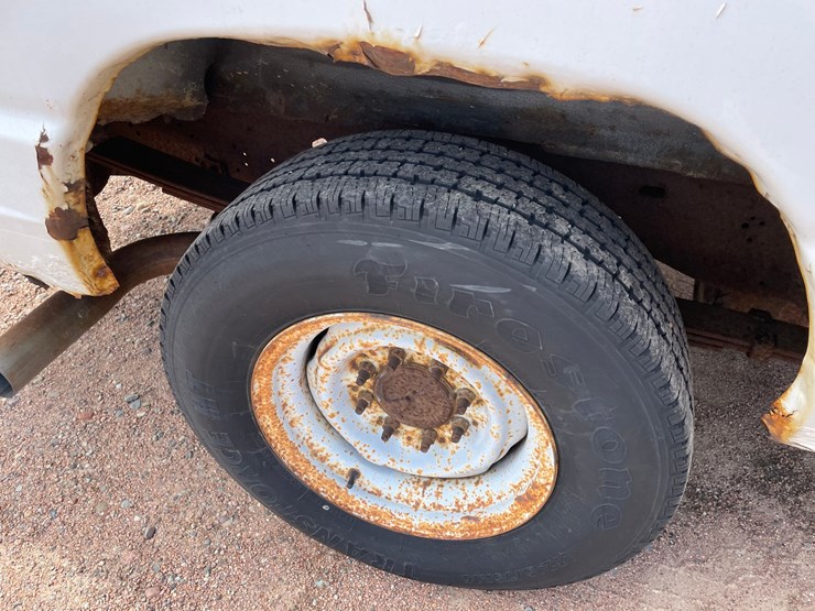 2006-ford-e350-image-30