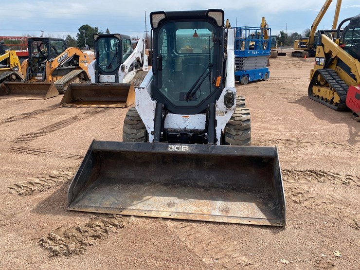 2014-bobcat-s590-image-2