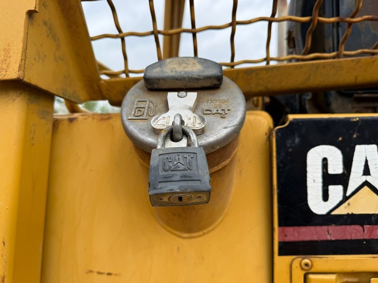 caterpillar-d4c-image-26