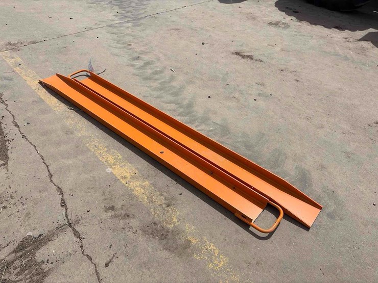 unused-2026-wolverine-ex-66-84l-skid-steer-pallet-forks-extensions-image-1