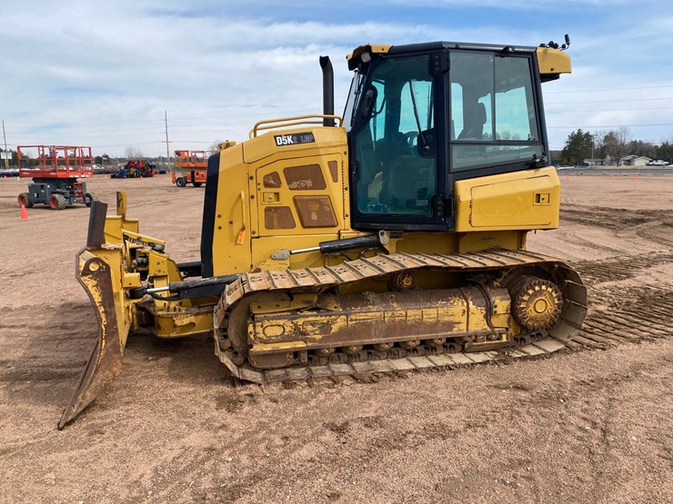 2016-caterpillar-d5k2-lgp-image-12