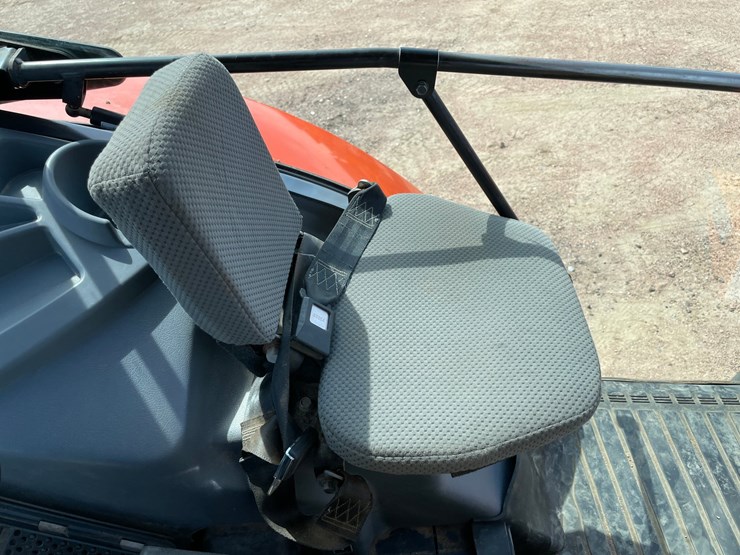 2014-kubota-m135gx-image-34