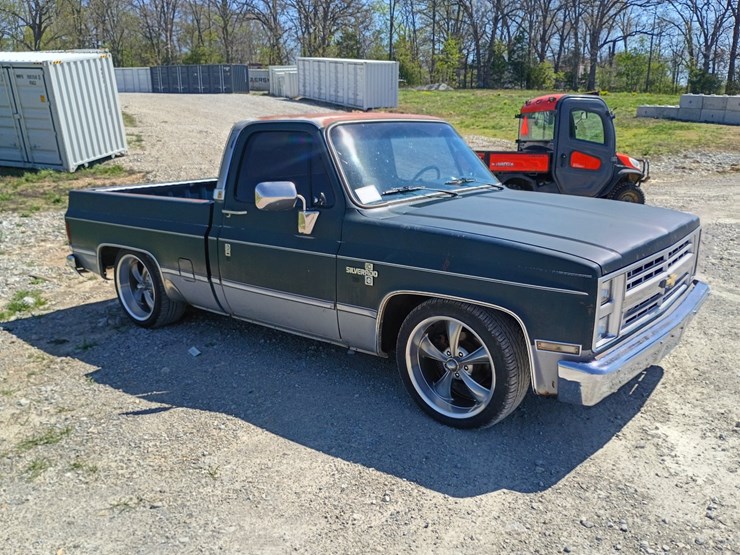 1982-chevrolet-c10-image-12