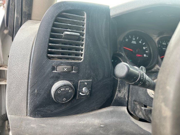 #22574-•-2008-chevrolet-silverado-pickup-truck-image-45