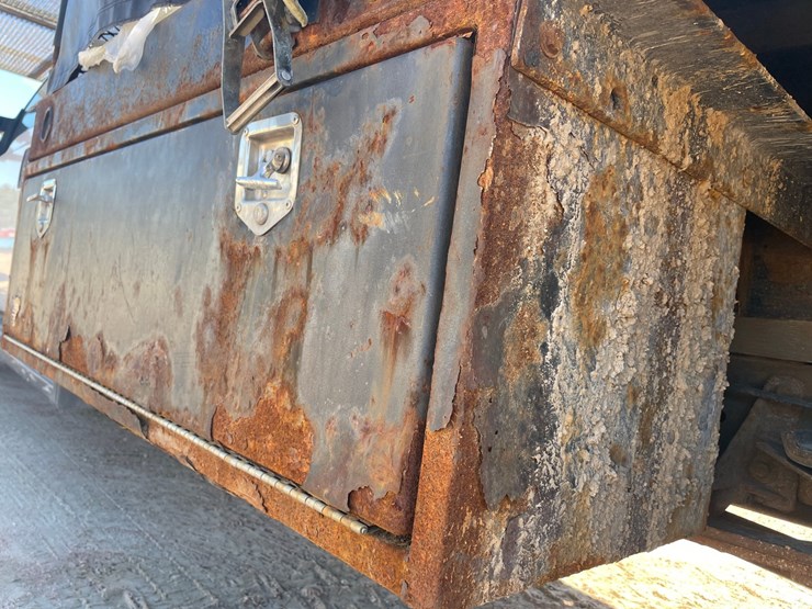 2012-ford-f550-image-32