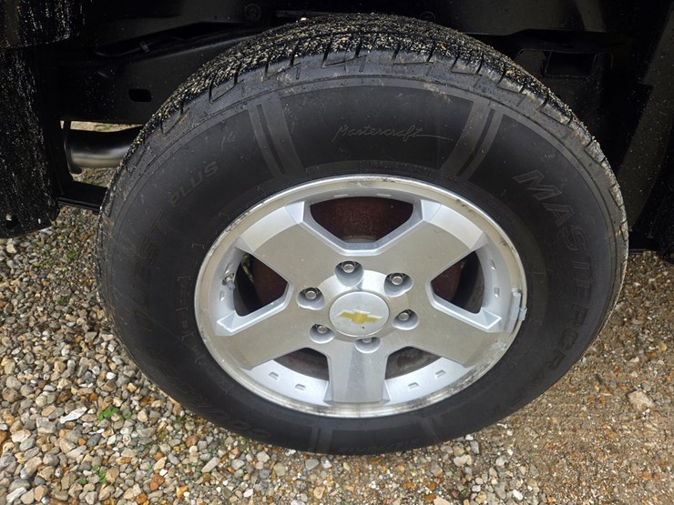 2011-chevrolet-colorado-image-52