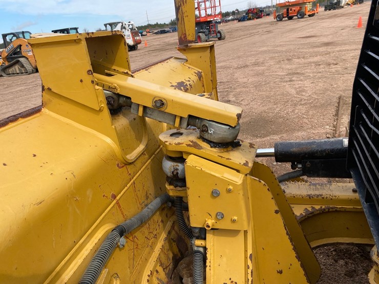2016-caterpillar-d5k2-lgp-image-17