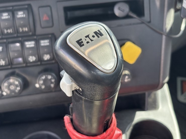 2023-international-hx520-image-36