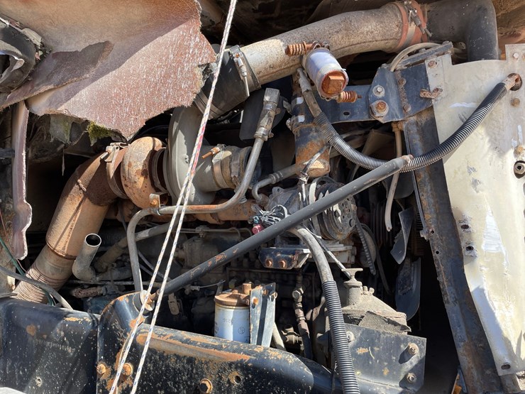 1992-mack-dm690s-image-26